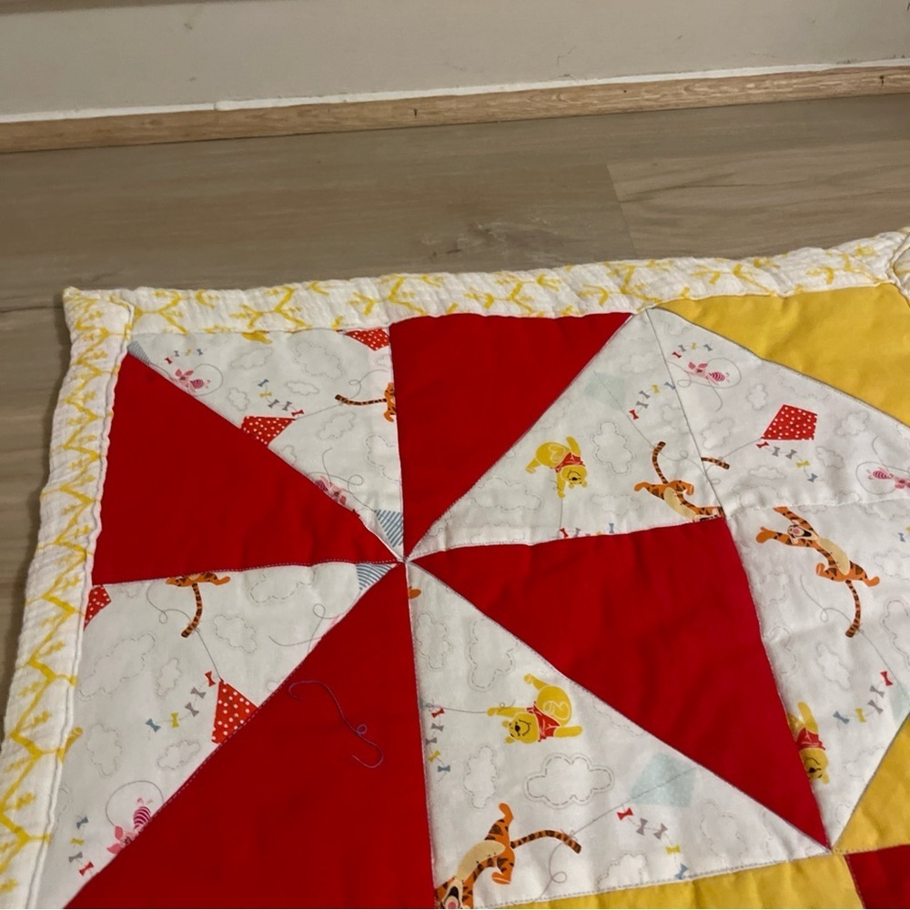 Vintage Winnie the Pooh and Tigger baby blanket, 36x20" - Picture 7 of 12